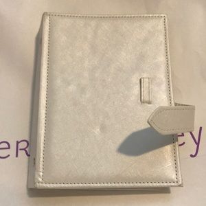 Jewelry travel earring case